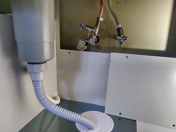 シンク下食器乾燥機を食洗機に取り替える　ミカド　シンク下配管